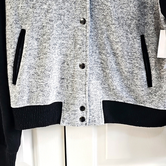 NWT Sweet Romeo Two Tone Hacci Varsity Jacket Snap Closure  Large - Picture 12 of 15